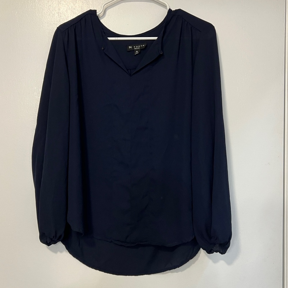 Navy Blue Relaxed Blouse with Notched Collar and Long Sleeves
